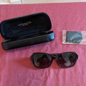 Coach NWOT Sunglasses with Case and Lens Cloth